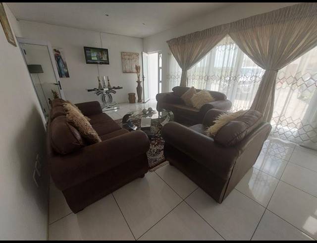 5 BEDROOM HOUSE FOR SALE IN RIVERSPRAY LIFESTYLE ESTATE